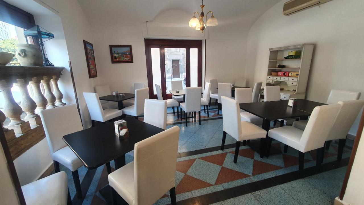 Garibaldi Rooms 29 - Piazza Marina A Palermo - In Pieno Centro. Exterior foto
